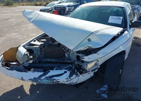 2011 Ford Crown Victoria Police Interceptor z USA, uszkodzony, nr VIN 2FABP7BV8BX179341